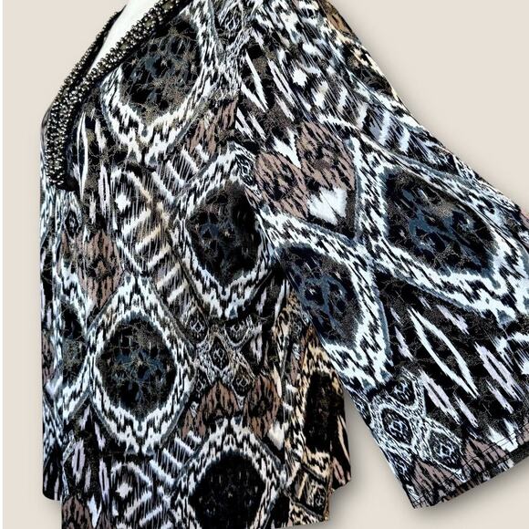 DressBarn Vintage 3/4 Sleeves Beaded V Neck Jersey Top Blouse Size 22/24 Ikat - Picture 8 of 13